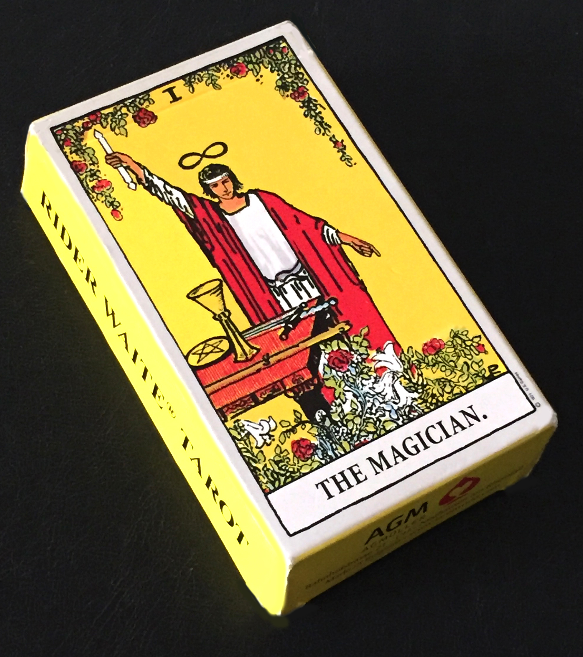 How to Choose the Right Tarot Deck for You